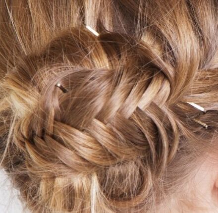 How can I create a fishtail braid chignon?