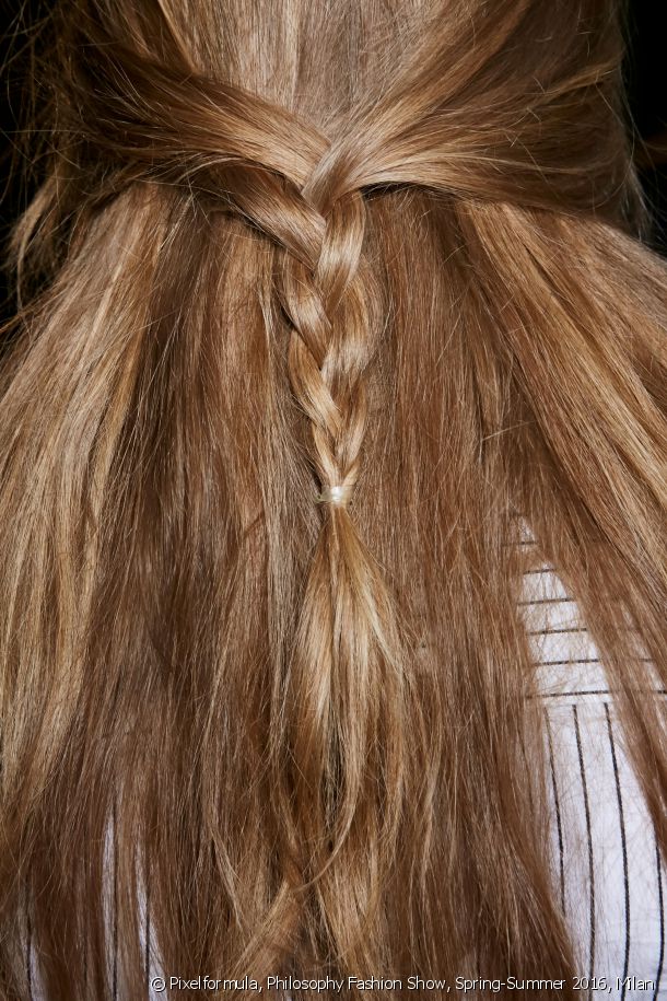 13138-the-plaited-half-ponytail-article_media_block-1.jpg 13138-the-plaited-half-ponytail-article_media_block-1.jpg