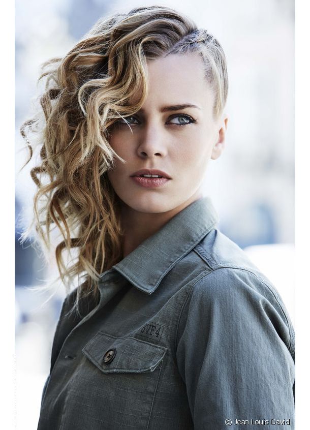 13188-braided-side-swept-hair-to-show-off-your-article_media_block-1.jpg 13188-braided-side-swept-hair-to-show-off-your-article_media_block-1.jpg