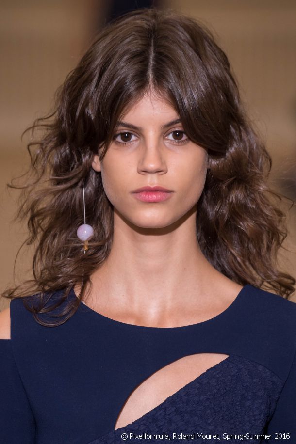 13248-soft-curls-full-of-movement-article_media_block-1.jpg 13248-soft-curls-full-of-movement-article_media_block-1.jpg