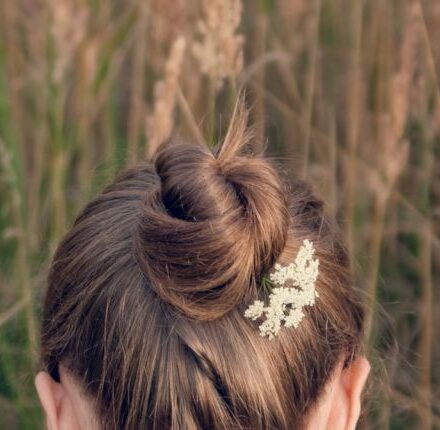 How can I create a snail shell chignon?