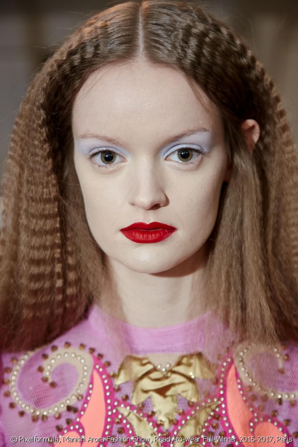 14255-dare-to-try-all-over-crimped-locks-article_media_block-2.jpg 14255-dare-to-try-all-over-crimped-locks-article_media_block-2.jpg