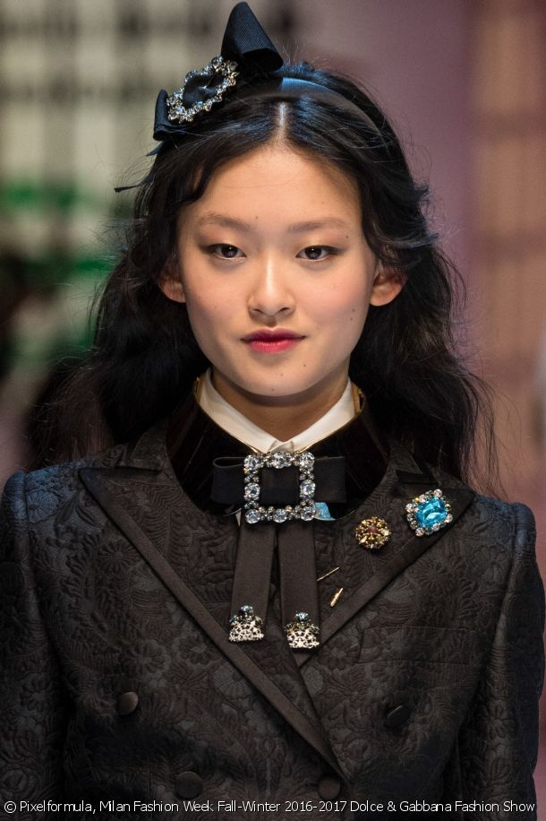 14380-the-sophisticated-headband-article_media_block-2.jpg 14380-the-sophisticated-headband-article_media_block-2.jpg
