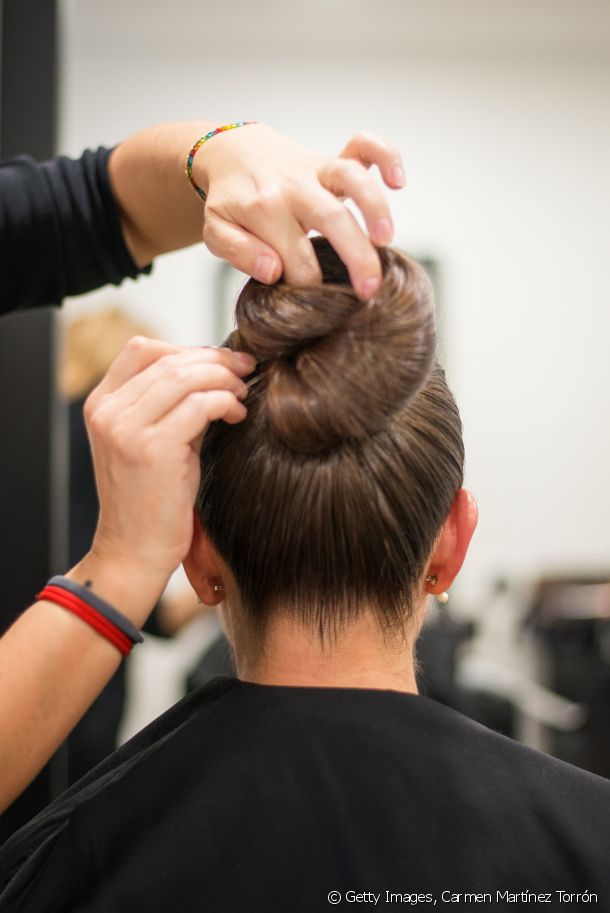 14486-this-sophisticated-bun-is-perfect-for-a-article_media_block-2.jpg 14486-this-sophisticated-bun-is-perfect-for-a-article_media_block-2.jpg