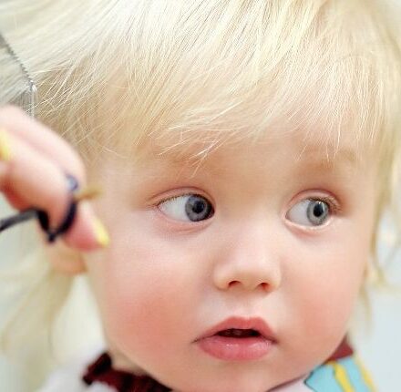 Trimming your baby's hair for the first time