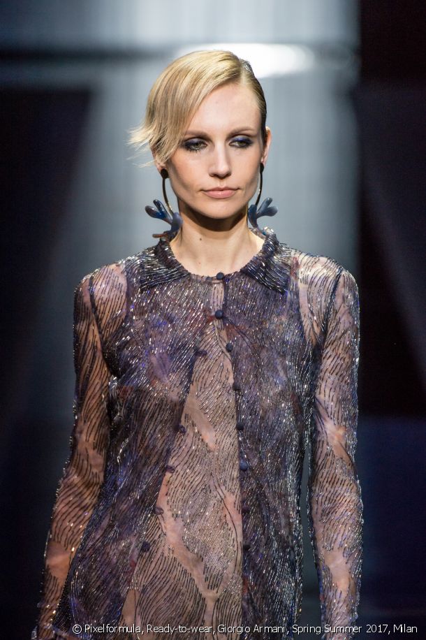 14760-the-slicked-back-pixie-crop-is-both-soph-article_media_block-1.jpg 14760-the-slicked-back-pixie-crop-is-both-soph-article_media_block-1.jpg