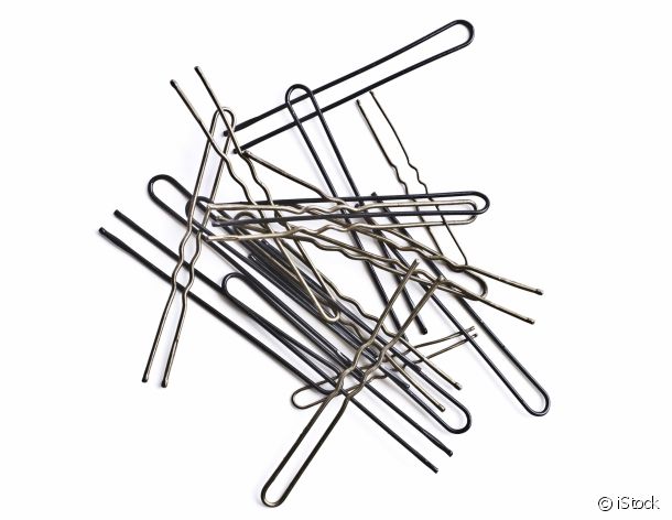 15014-u-shaped-bobby-pins-essential-for-holdi-article_media_block-2.jpg