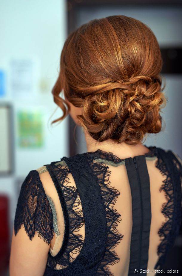 15234-a-de-styled-chignon-for-optimum-impact-article_media_block-2.jpg