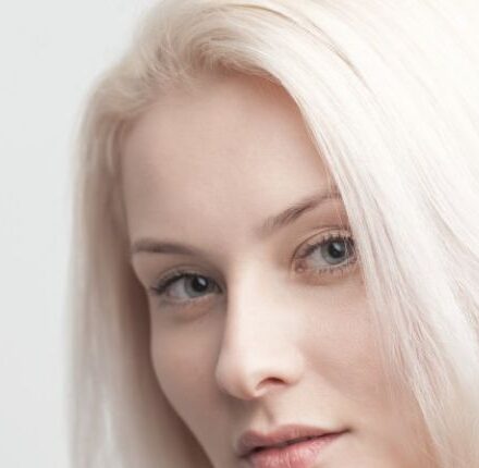 5 reasons why you should go for ice blonde in 2018