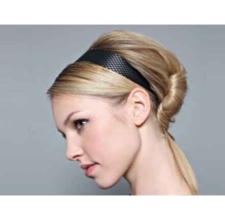 A closer look at this must-have accessory: the hairband