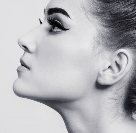 How to keep your chignon in place all day long