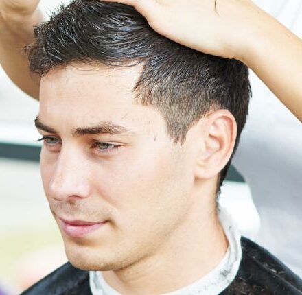 Should men’s hair be cut when wet or dry?
