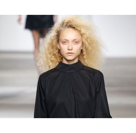 Runway to reality: relaxed frizz