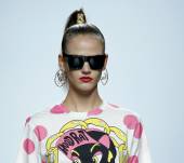 Try the high-slung, accessorized ponytail for an urban-chic look