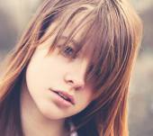 Bangs: tips for choosing the right one and how to wear it right