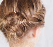 How can I create a fishtail braid chignon?