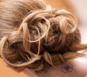 How do you successfully create an unstructured chignon?