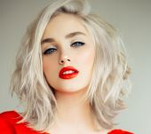 Wanted: the platinum blond bob