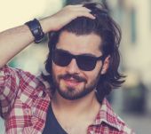 3 tips for men who want to let their hair grow out