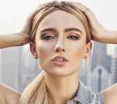 Hairstyle ideas: successfully creating the slicked-back effect in blonde hair