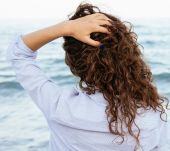 Massaging your scalp: what are the benefits?