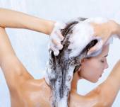 Wash your hair the right way
