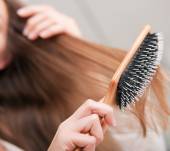 Choosing a flat hair brush