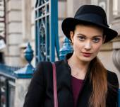 Streetstyle: Styling your hair with a hat