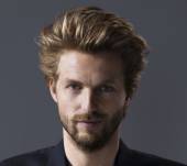 Haircuts for men with mid-length hair