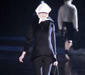 The nun headdress: from the catwalk to the high street?