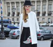 Streetstyle: How to wear side-hair with a hat