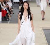 Styles for super-long hair