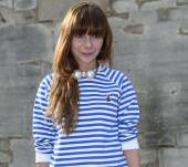 Streetstyle: perfect your preppy look with a striped hat