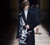 Inspiration behind the Dries Van Noten catwalk: gothic romanticism