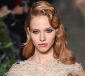 Fashion Week Find: Elie Saab sends vintage curls down the catwalk