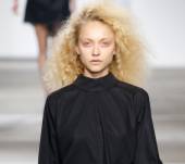 Runway to reality: relaxed frizz